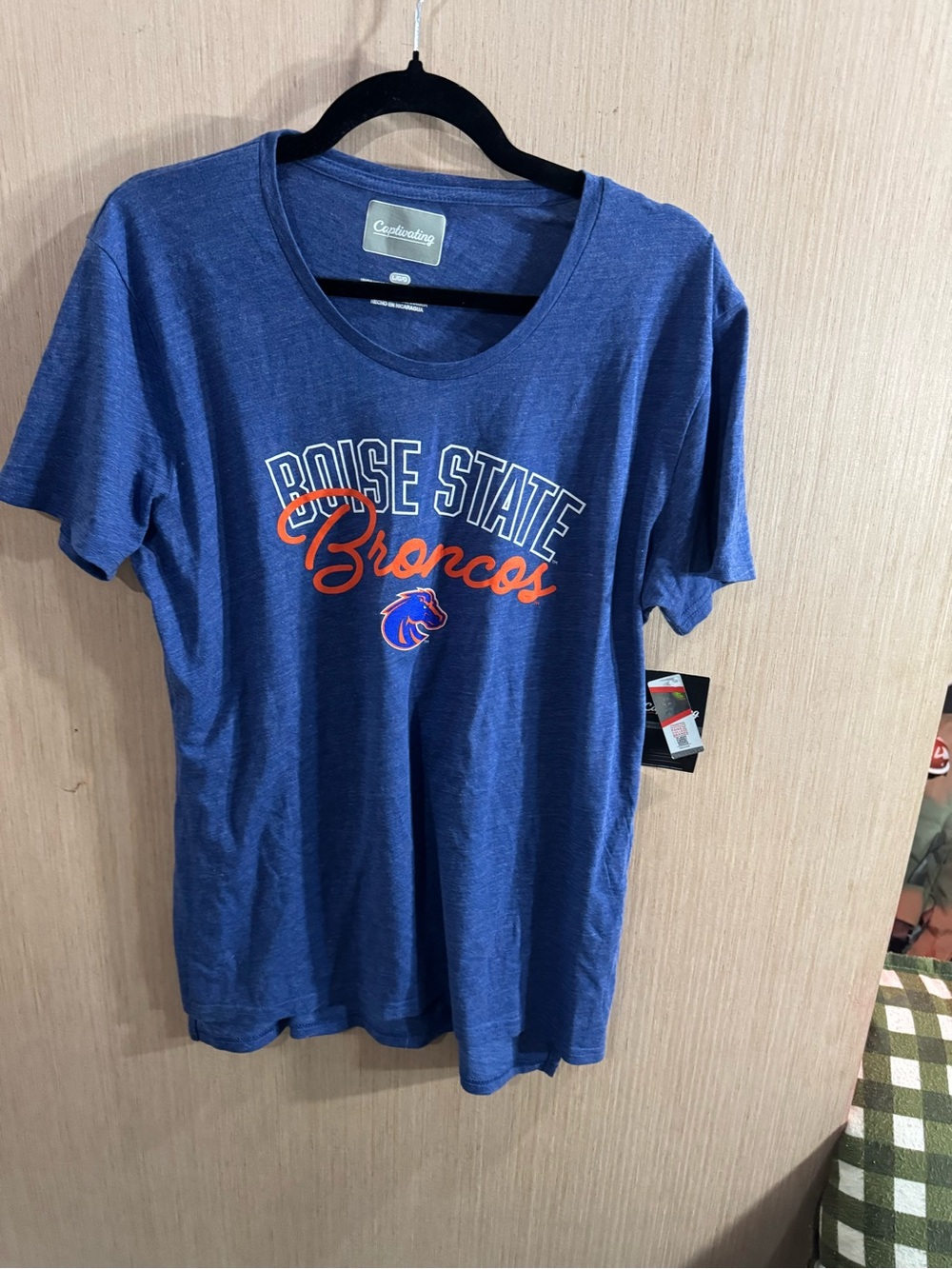 Women’s Captivating Boise State Broncos Blue Tee Orange Script Size Large NWT